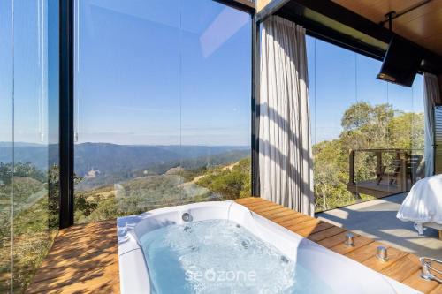 Romantic cabin with mountain views VST037