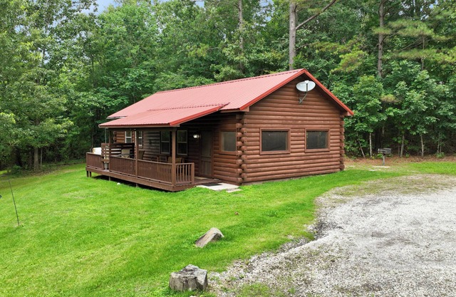 Romantic Creek Cabin at Remember When Cabins