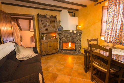 Romantic house for 2 or 4 people with jacuzzi