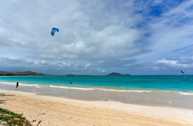 Romantic Oceanview Guesthouse. Steps from the Beach!