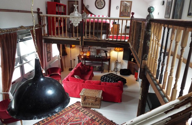 Romantic Retreat With Space, Character And Glorious Mountain Views