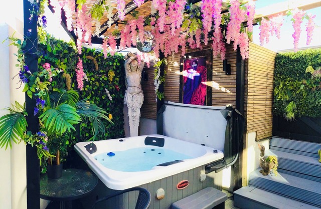 Romantic Secret Garden Retreat