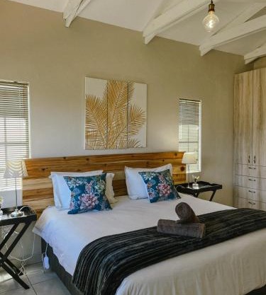 Rondebossie Farm Retreat