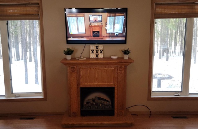 Ronnie's "Reel em Inn"nCozy retreat in Northern Saskatchewan.