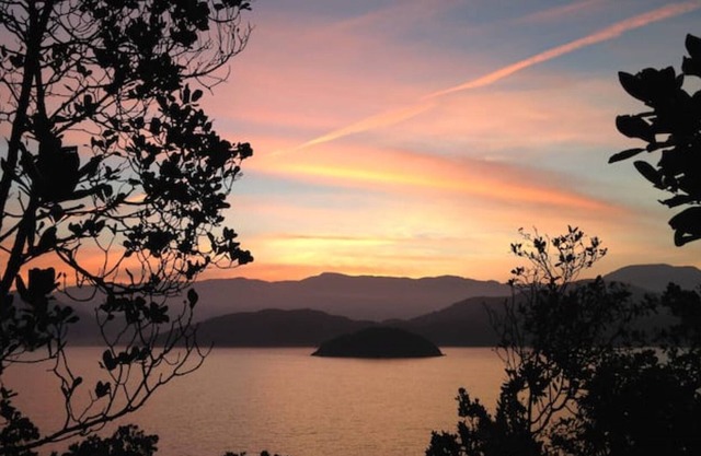 Rony Lookout - Praia do Almada- North Coast/Ubatuba- SP