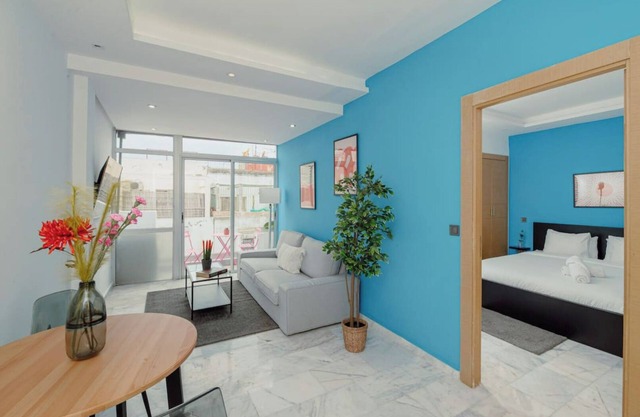 🌟 Rooftop Apt Near Arribat Center Mall + ☀️ Terrace