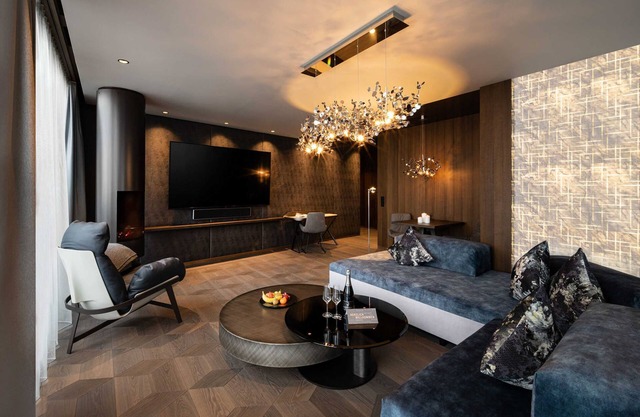 Rooftop-pool-suite - Wellness- & Sporthotel Jagdhof