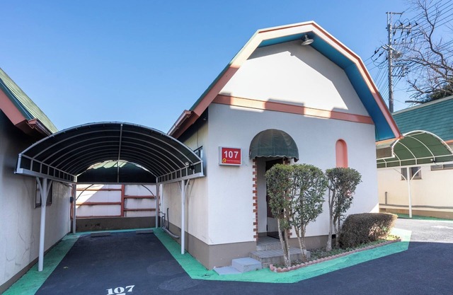 Room 107/Narita Chiba