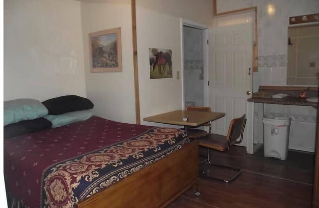 Room #6 Apt