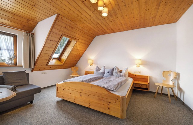 Room 'Doppelzimmer 10' with Mountain View, Shared Terrace and Wi-Fi