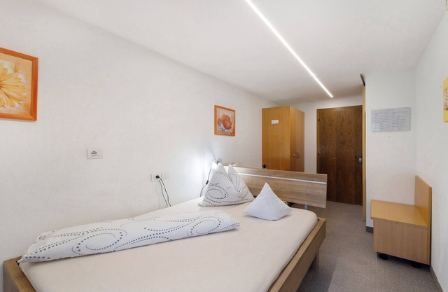 Room 'Ederhof 8' with Mountain View, Shared Terrace and Wi-Fi