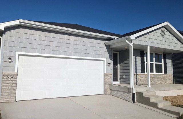 Room for 9. New modern and perfect location, close to I-80. Sparkling clean!
