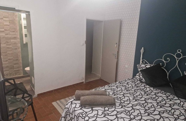 Room for rent in a quiet house in the countryside
