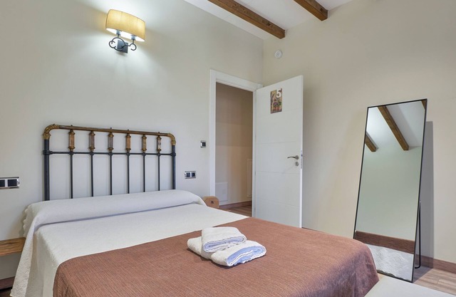 Room 'Habitacion 5' with Shared Pool, Shared Terrace and Wi-Fi