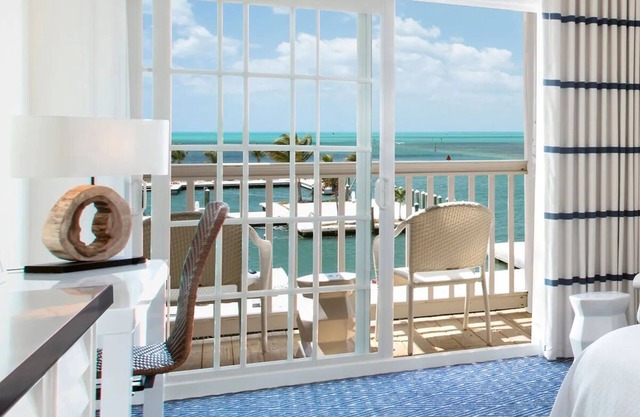 Room in Coastal Resort w/Oceanview - Six Pools & Pvt Oceanview Balcony