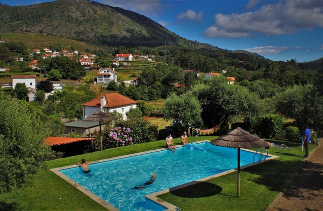 Room in Guest room - Toca dos Lobos - Ecological cabin