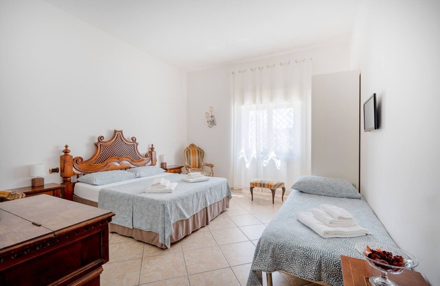 Room 'King - Deluxe' with Shared Terrace, Wi-Fi and Air Conditioning