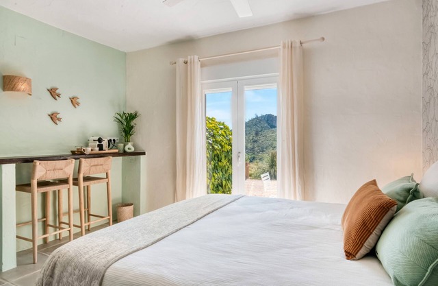 Room 'Menta' with Mountain View, Wi-Fi and Air Conditioning