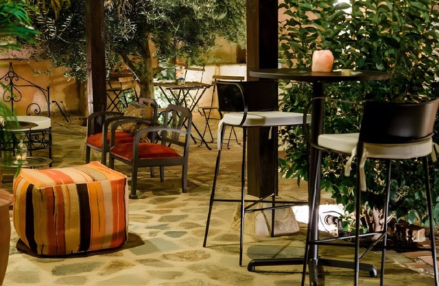 Room 'Naranja' with Shared Garden and Wi-Fi