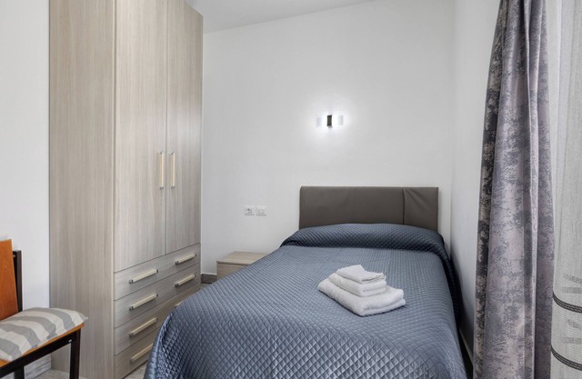 Room 'Nespola' with Shared Terrace, Wi-Fi and Air Conditioning