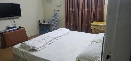 Room Roola Cournich