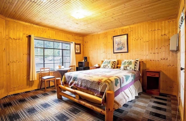 Room w/ Coffee Maker Near Great Smoky Mountain Railroad – Only 5 Miles Away