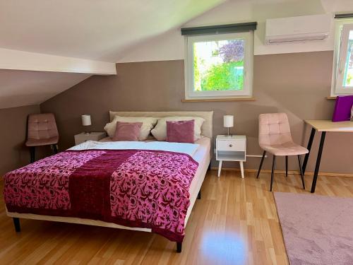 Room with a Skylight - gemütliches Zimmer zwischen München und Rosenheim
