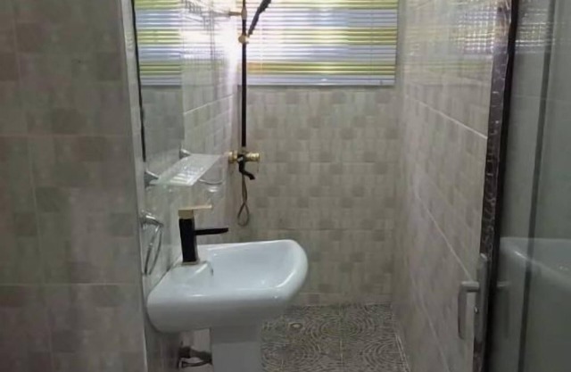 Room with Kitchenette & Washroom