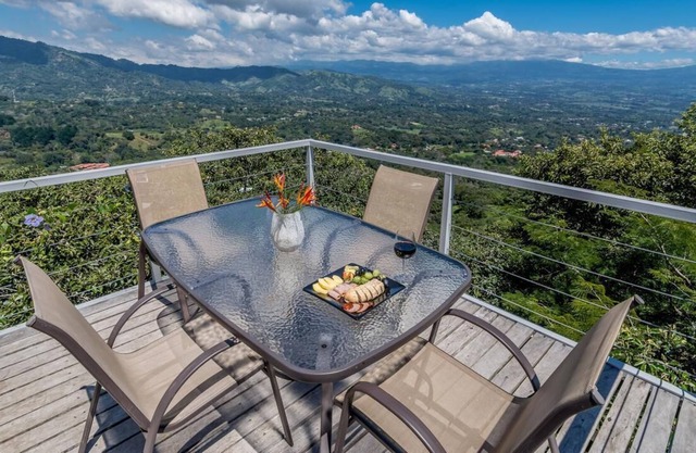 Room with private rooftop terrace and 360º view