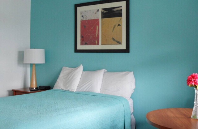 Room with Two Double beds Lake George