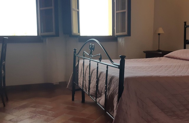 ROSA apartment, up to 4 people NO KIDS LOCATION