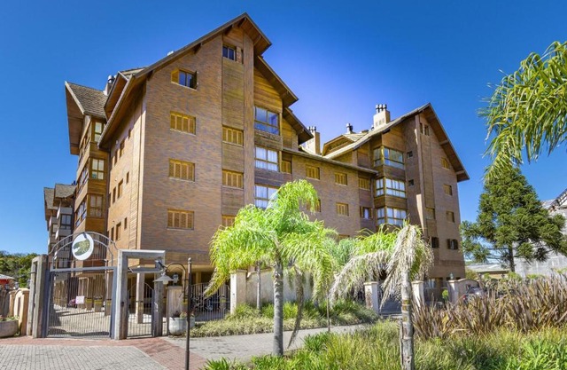 Rosa Edifício Valle Dell Art