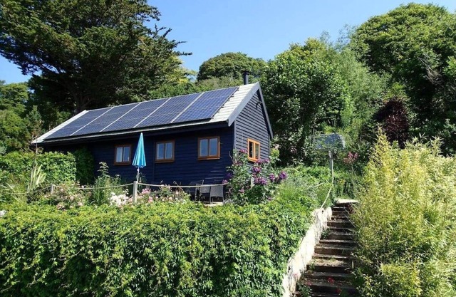 Rose Lodge, Eco Lodge with Hot Tub