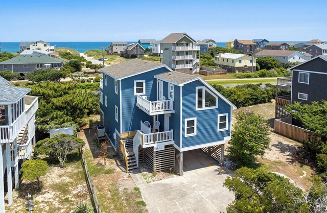 RoSea Retreat: Oceanside | Near Beach Access | Ocean and Sound Views
