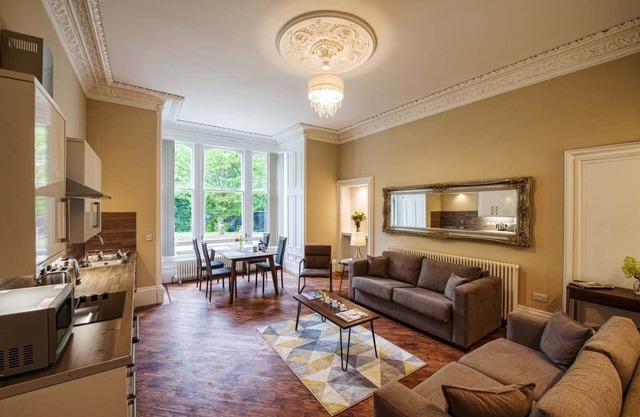 Rosedene Highland House - Emperor Apartment 2