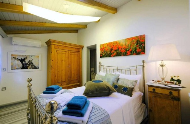 Rosemary Room - Limnos Experience