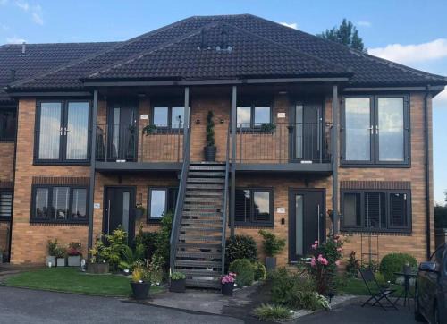 Rotherham Wickersley Village 2 Bedroom Apartment