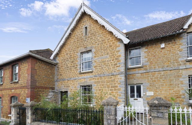 Round House Cottage cleverly combines modern styling with original features