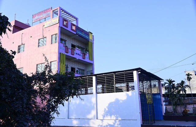 Roy Guest House