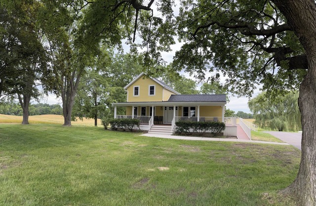 Roy's Modern Farmhouse by Devil's Lake