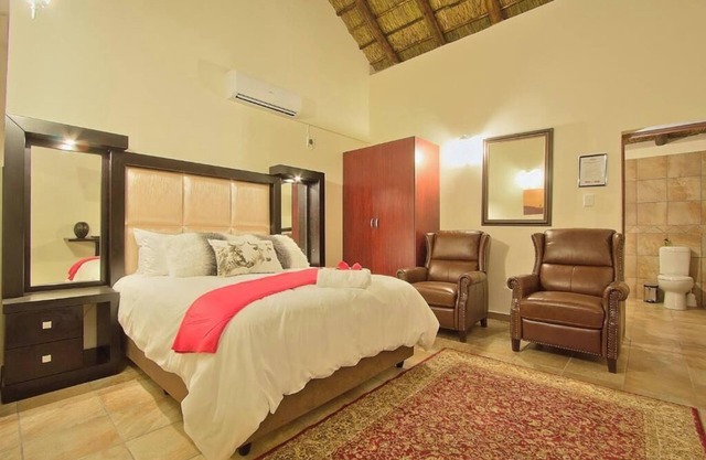 Royal Marlothi Kruger Safari Lodge and Spa Deluxe Luxury Suite