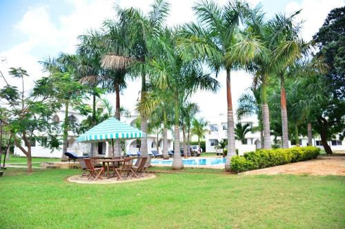 Palms Beach Resort 