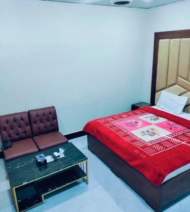 Royal Residency Guest House Karachi