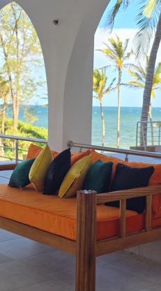 Rozzies Beach Villa Malindi
