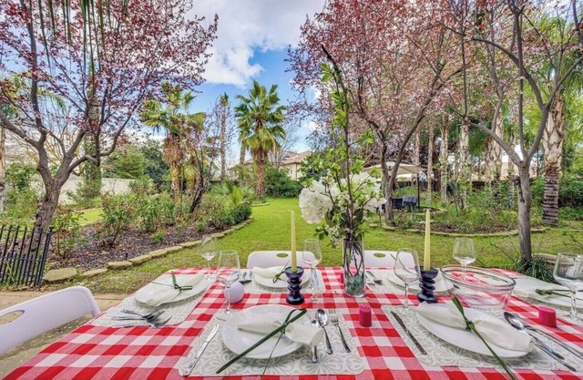 Rudraksha:5BR Luxury-Shopping,Dining,Tourist Attractions