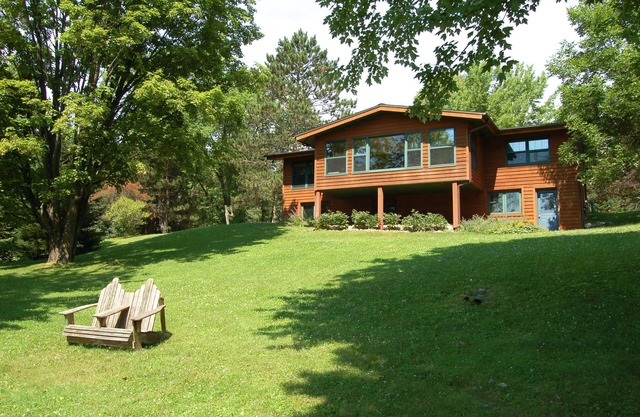 Ruffed Grouse Lodge on Wilson Lake