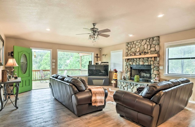 Ruidoso Home w/Deck & Grill, Near Grindstone Lake