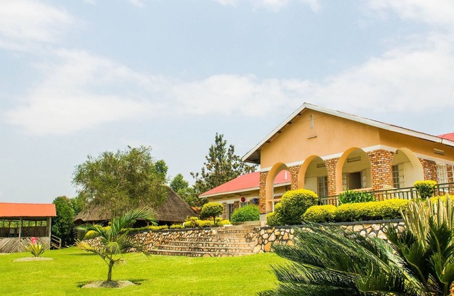 Rukungiri Inn