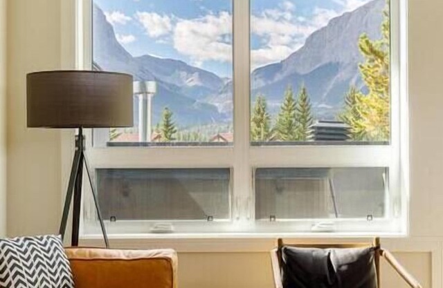 Rundleview - Impeccable Design and Private Hot Tub