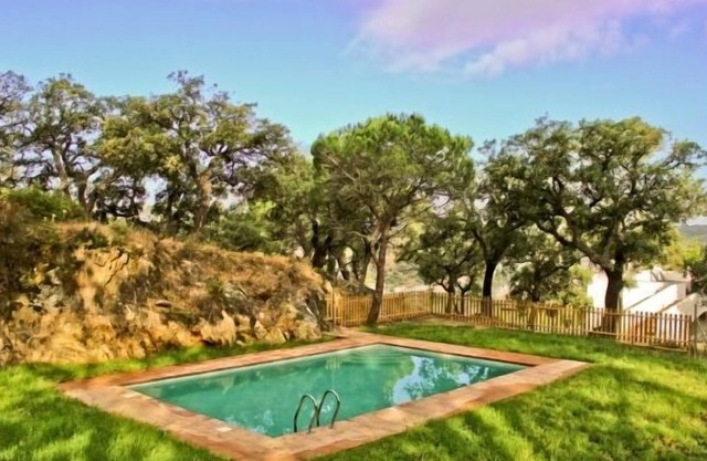 Rural accommodation Hozgarganta, Rural House El Lario